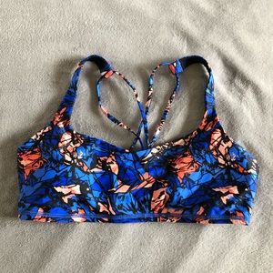 Lululemon free to be swim bra sz 6